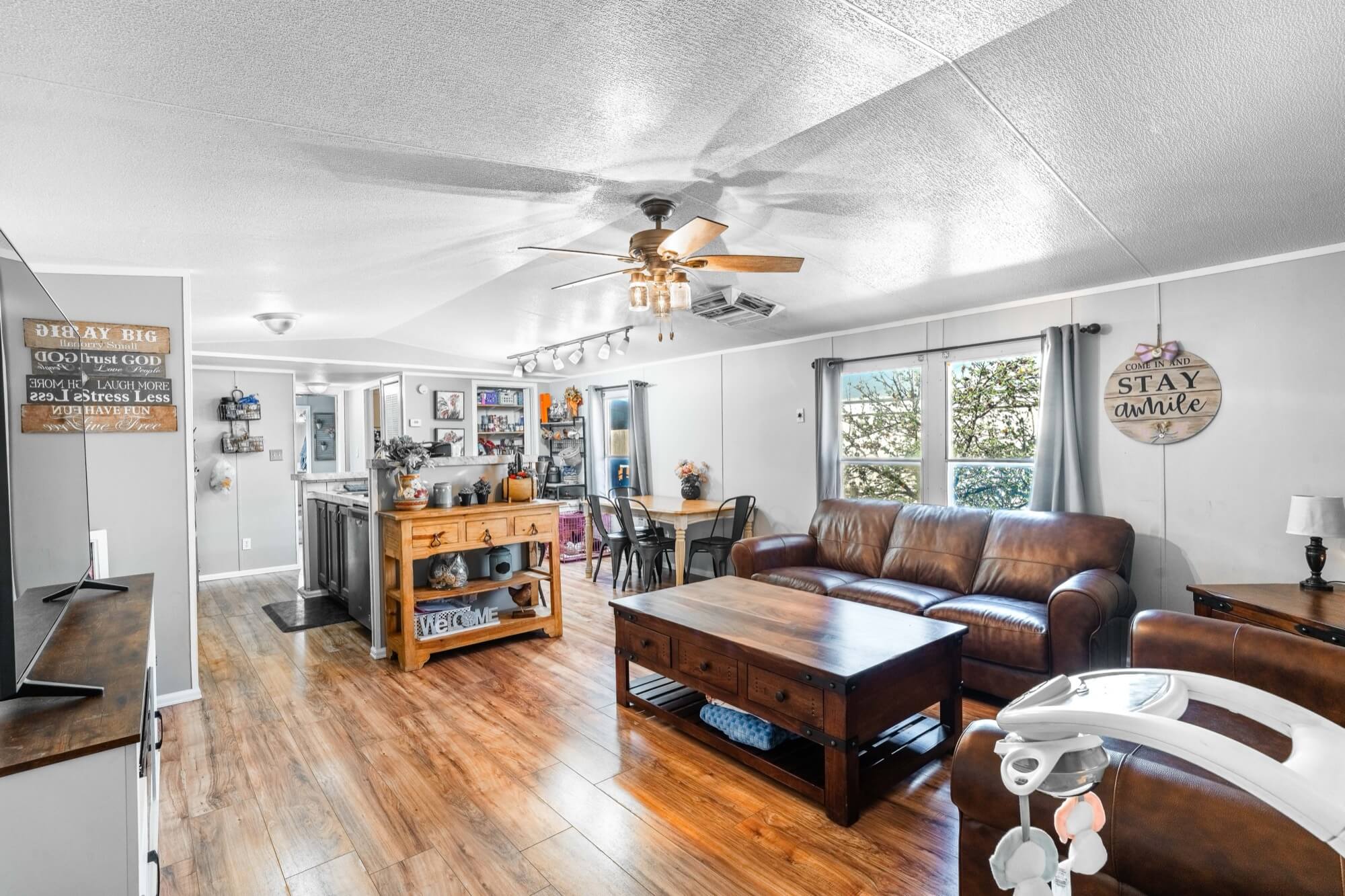 2795 Elizebeth-7